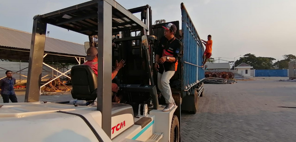 Cargo Gresik Pekanbaru