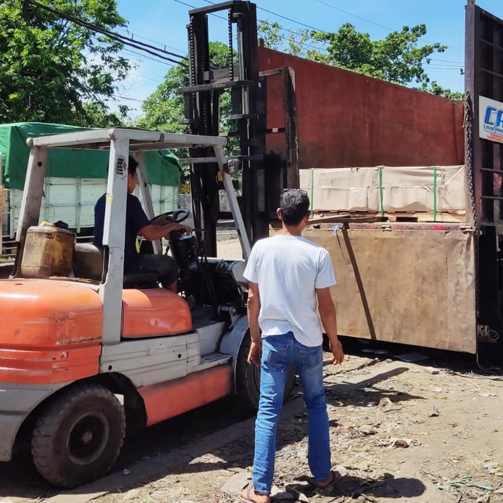 harga ekspedisi solo pekanbaru