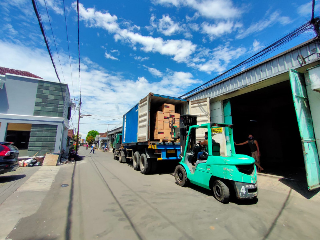 Ekspedisi Container Jakarta Serui