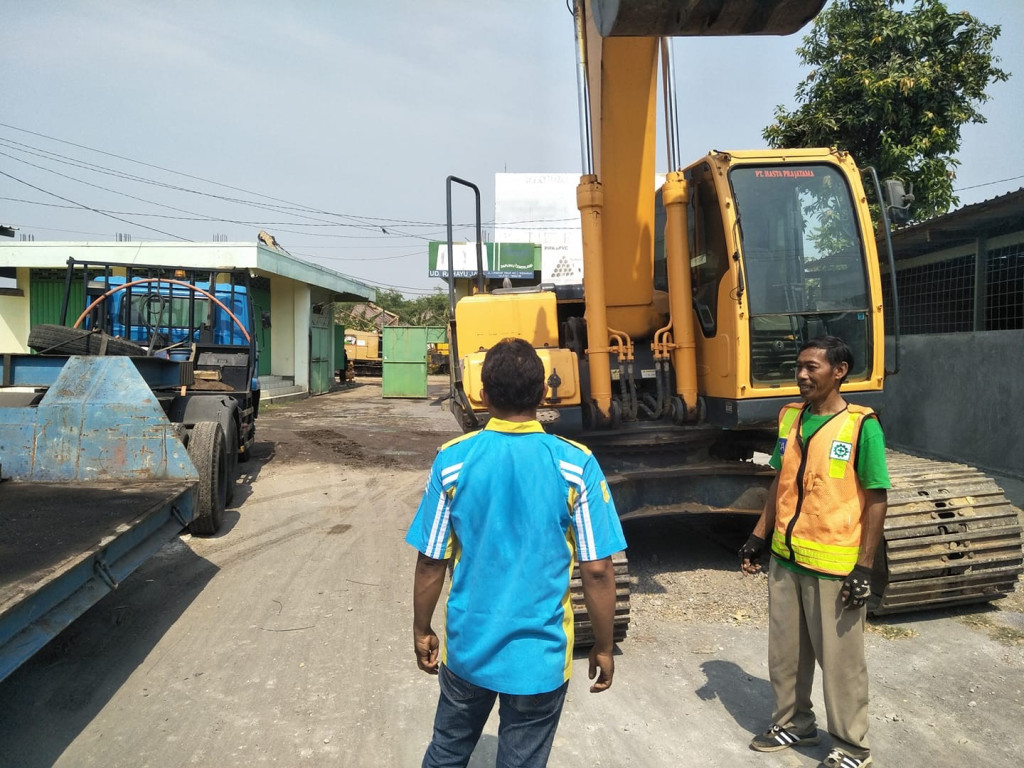 Cargo Surabaya Batu Engau
