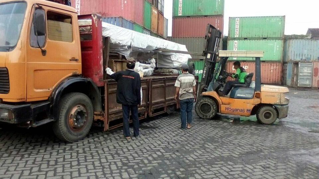 Pengiriman Jakarta Entikong